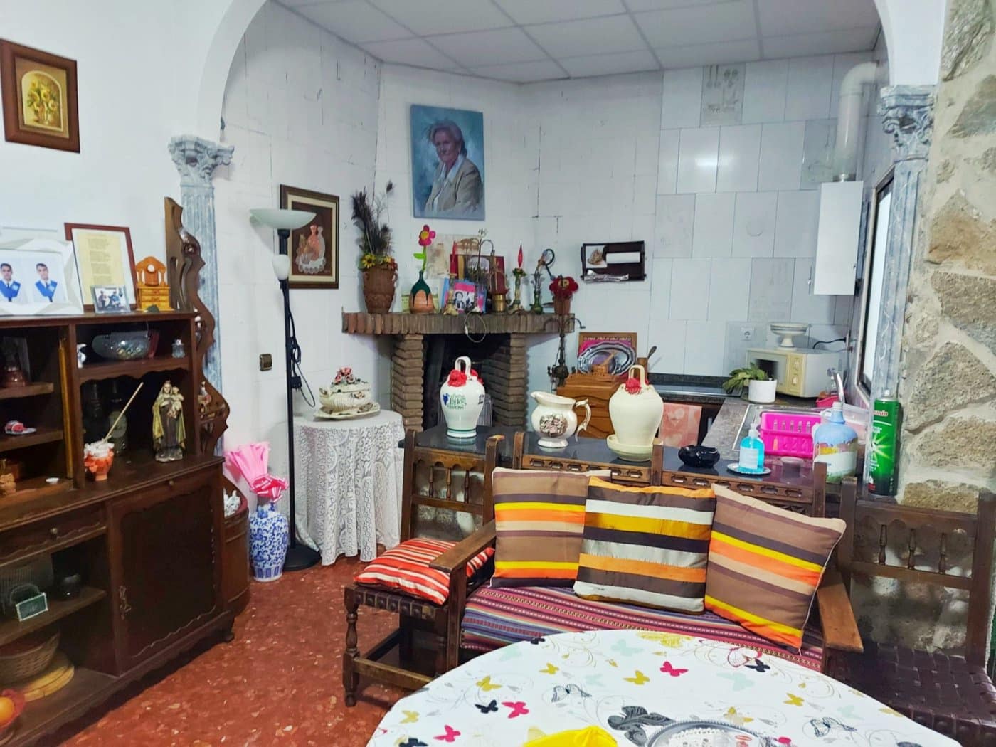 8 makuuhuone Omakotitalo myytävänä paikassa Cordoba kaupunki - 325 000 € (Ref: 9360085)