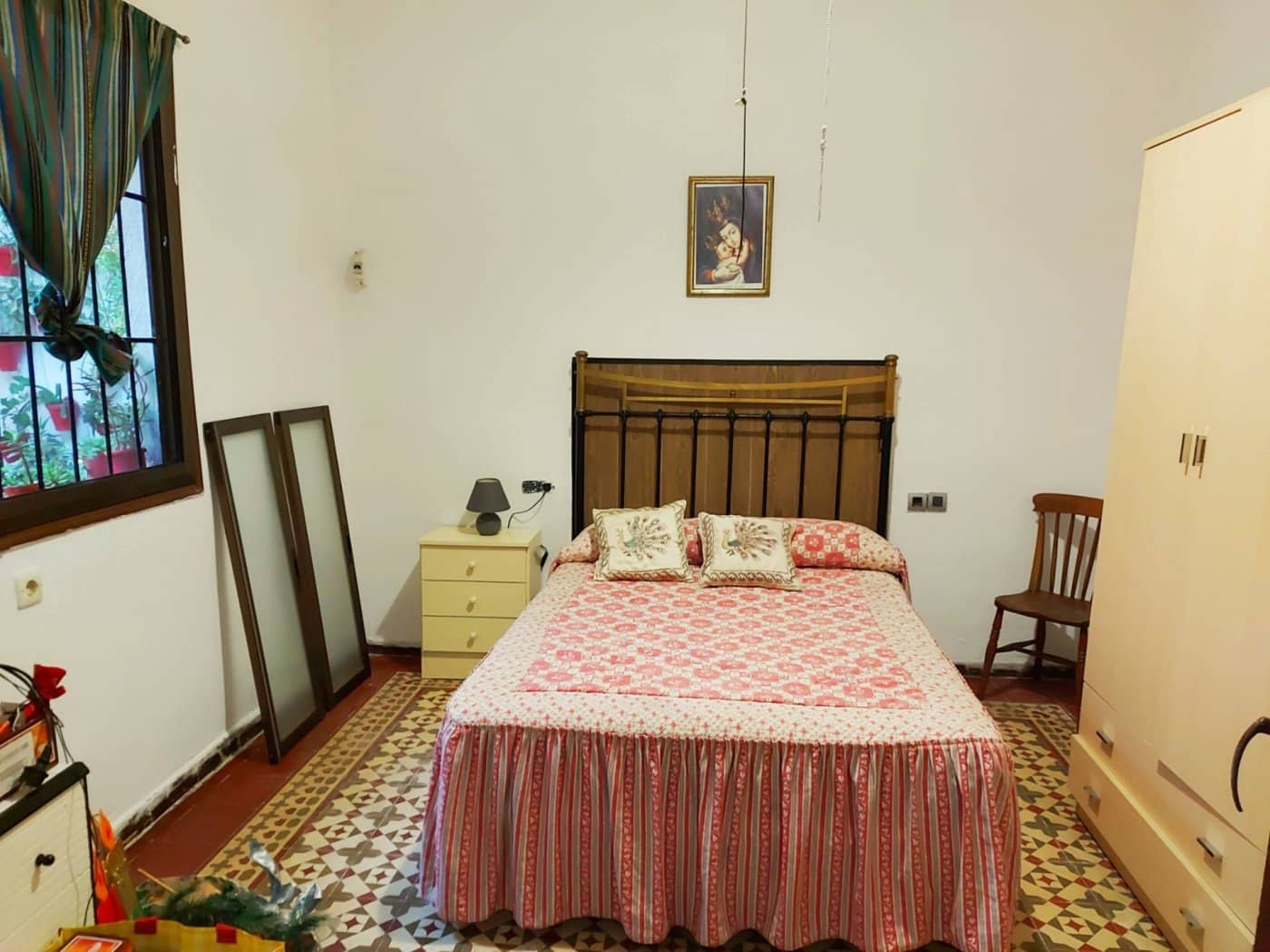 8 makuuhuone Omakotitalo myytävänä paikassa Cordoba kaupunki - 325 000 € (Ref: 9360085)