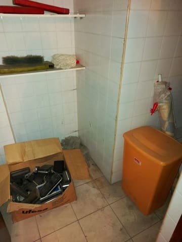 Commercial for rent in Ciudad Jardín, Córdoba city - € 650 (Ref: 9360086)