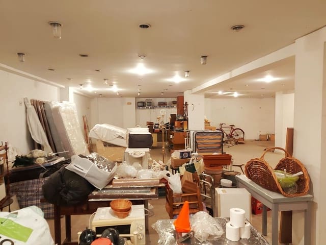 Commercial for rent in Ciudad Jardín, Córdoba city - € 650 (Ref: 9360086)