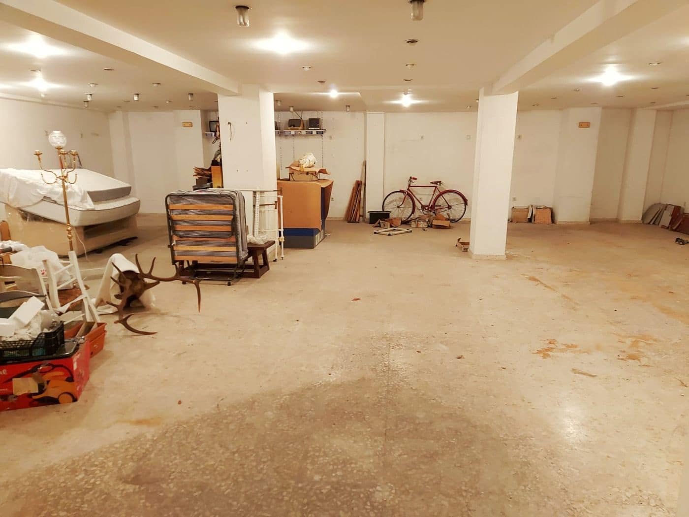 Kaupallinen vuokrattavana paikassa Cordoba kaupunki - 650 € (Ref: 9360086)