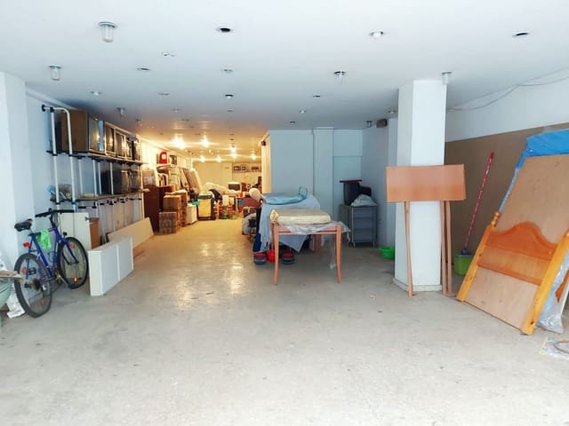 Commercial for rent in Ciudad Jardín, Córdoba city - € 650 (Ref: 9360086)