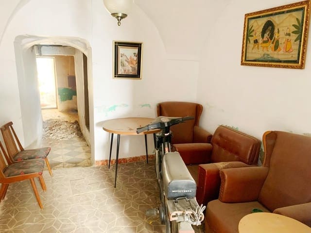 4 bedroom Townhouse for sale in Fuente Obejuna - € 13,000 (Ref: 9360089)