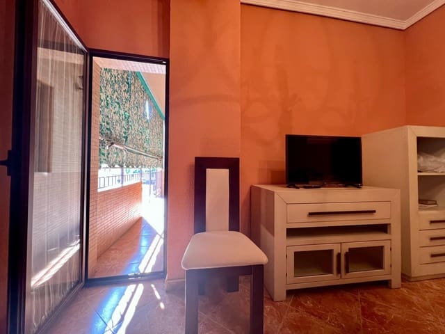 3 Zimmer Wohnung zu verkaufen in Córdoba Stadt - 157.000 € (Ref: 9362422)