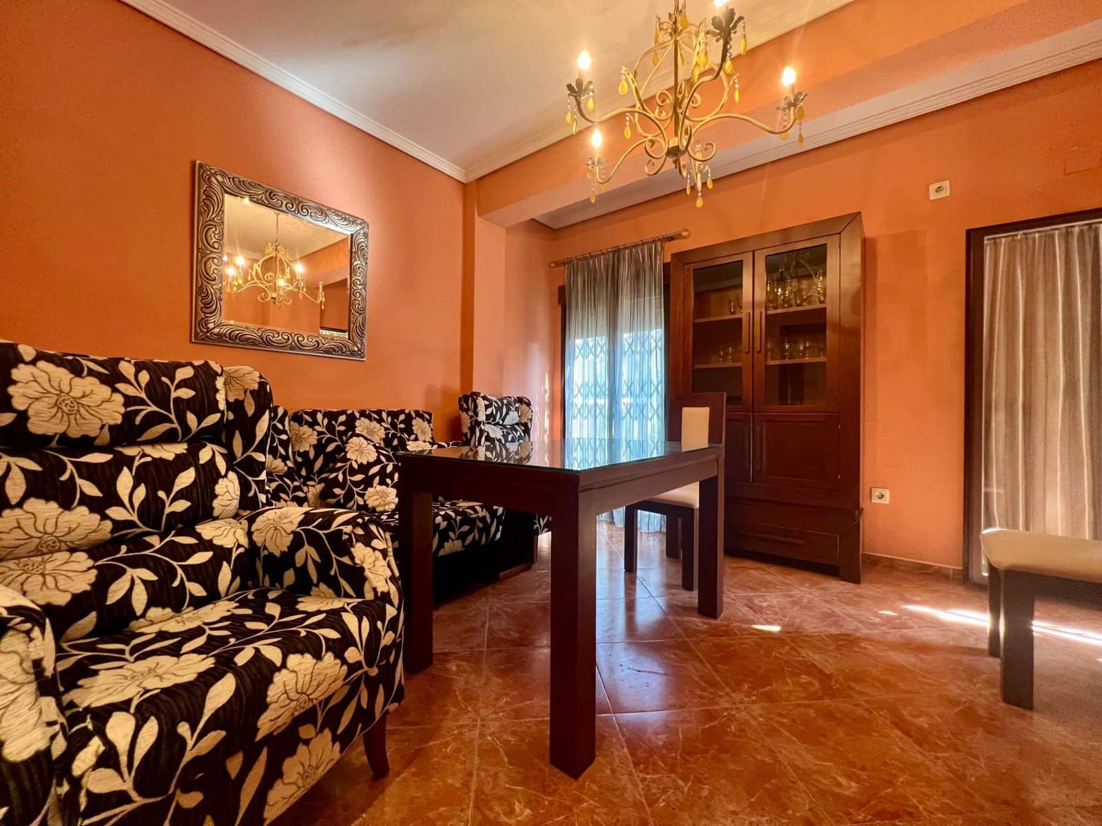 3 Zimmer Wohnung zu verkaufen in Cordoba Stadt - 157.000 € (Ref: 9362422)