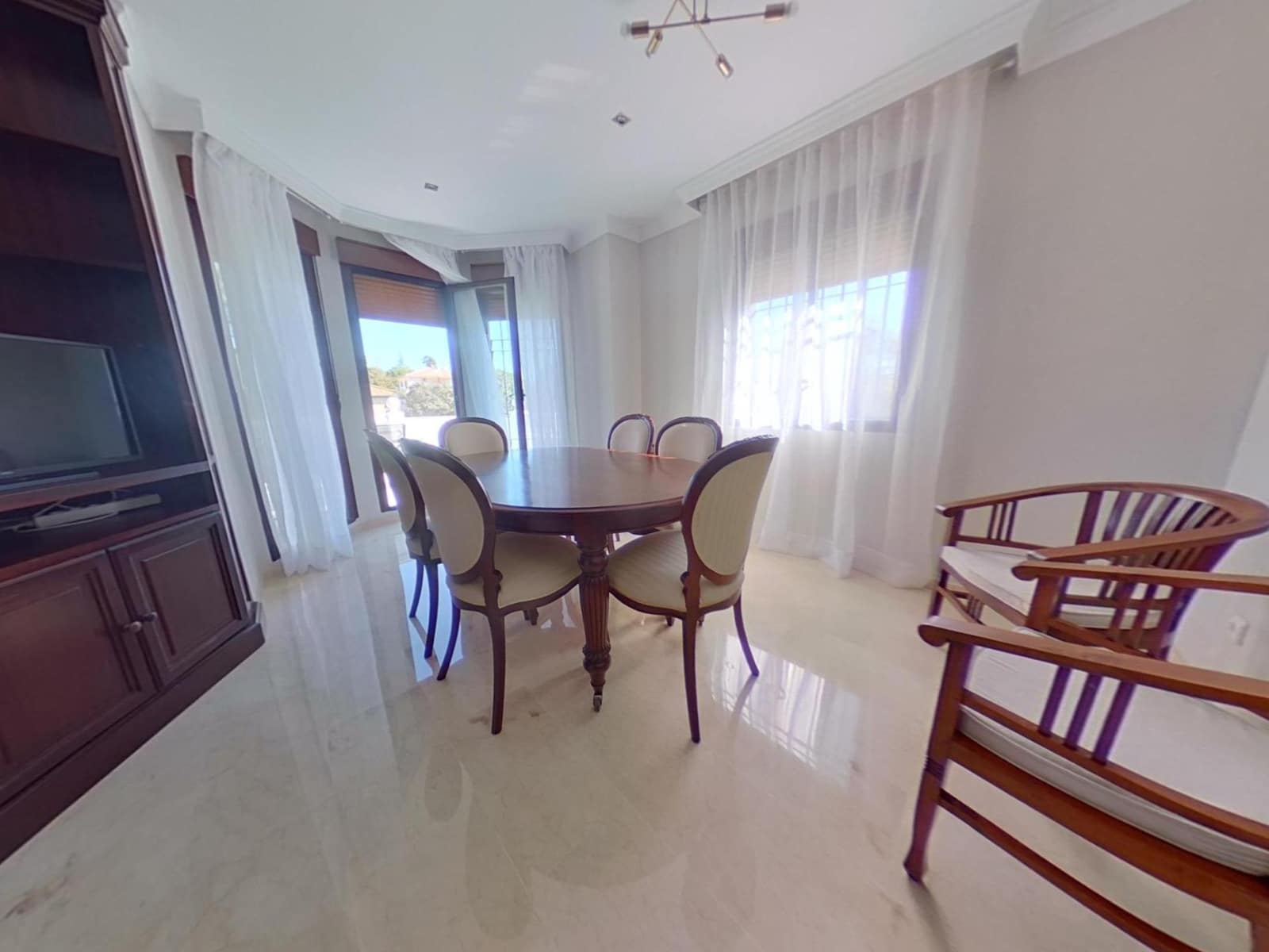 11 soveværelse Villa til salg i Cordoba by med swimmingpool garage - € 870.000 (Ref: 9362423)