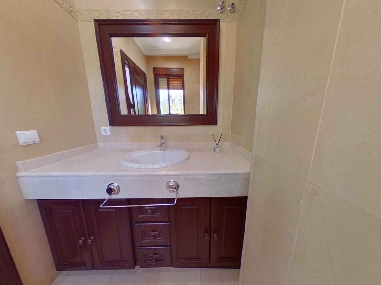 11 soveværelse Villa til salg i Cordoba by med swimmingpool garage - € 870.000 (Ref: 9362423)