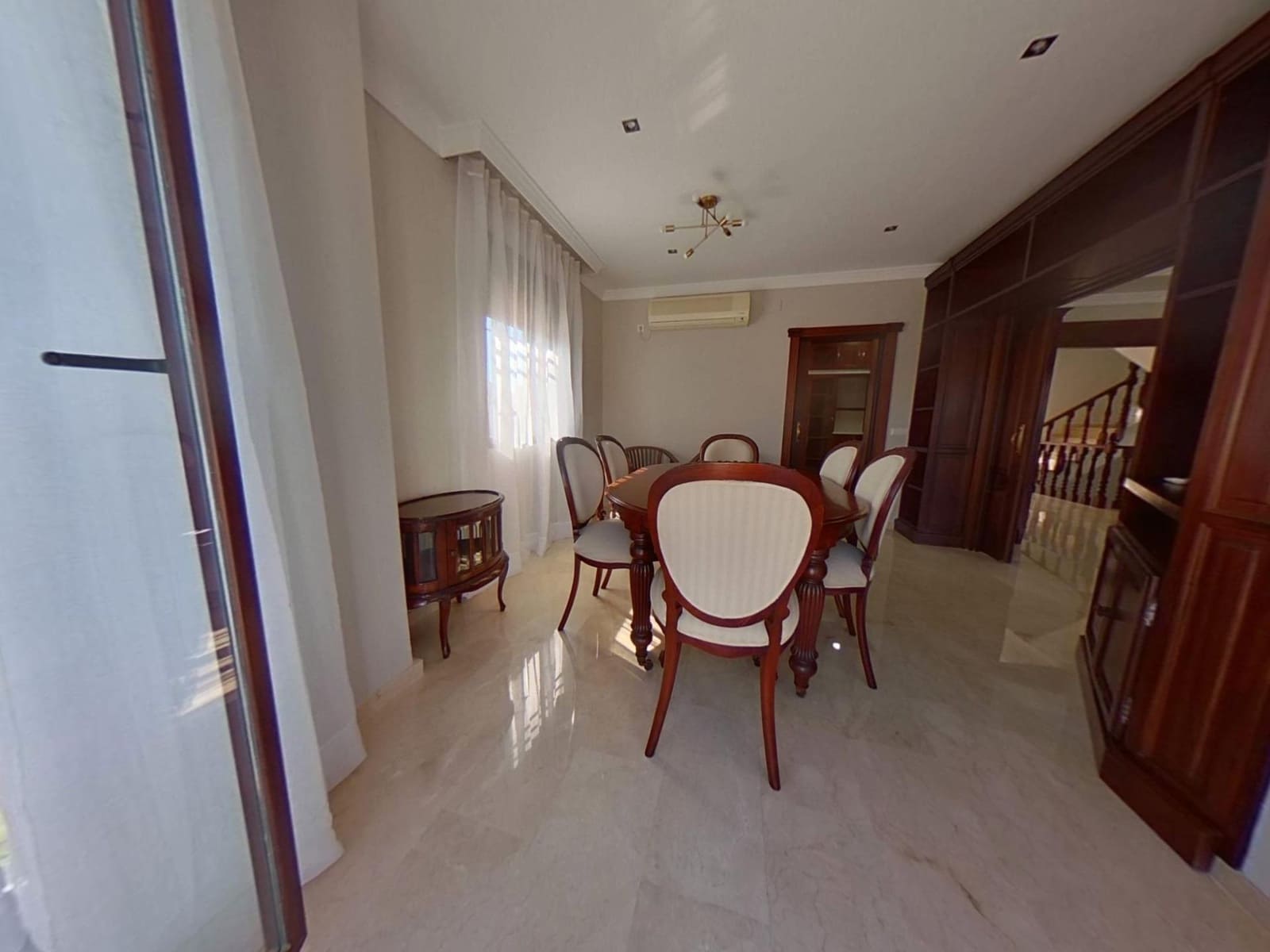 11 soveværelse Villa til salg i Cordoba by med swimmingpool garage - € 870.000 (Ref: 9362423)