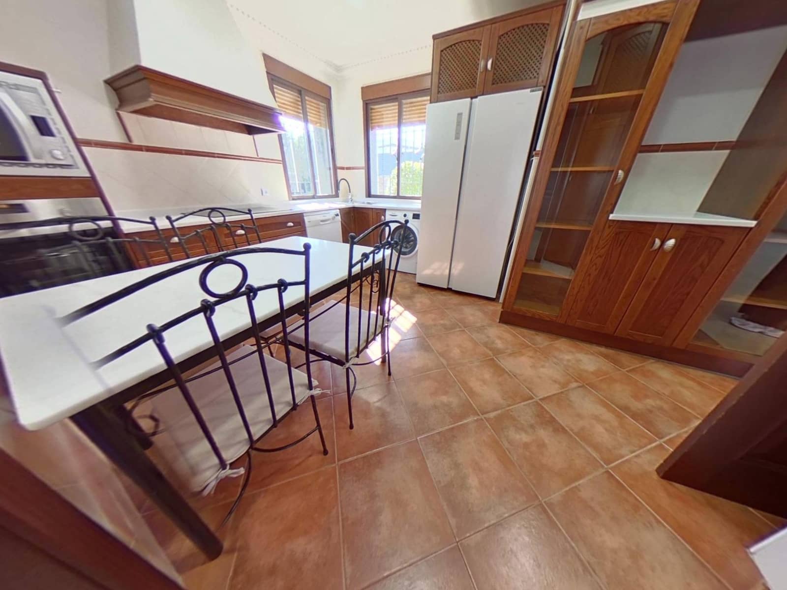 11 soveværelse Villa til salg i Cordoba by med swimmingpool garage - € 870.000 (Ref: 9362423)