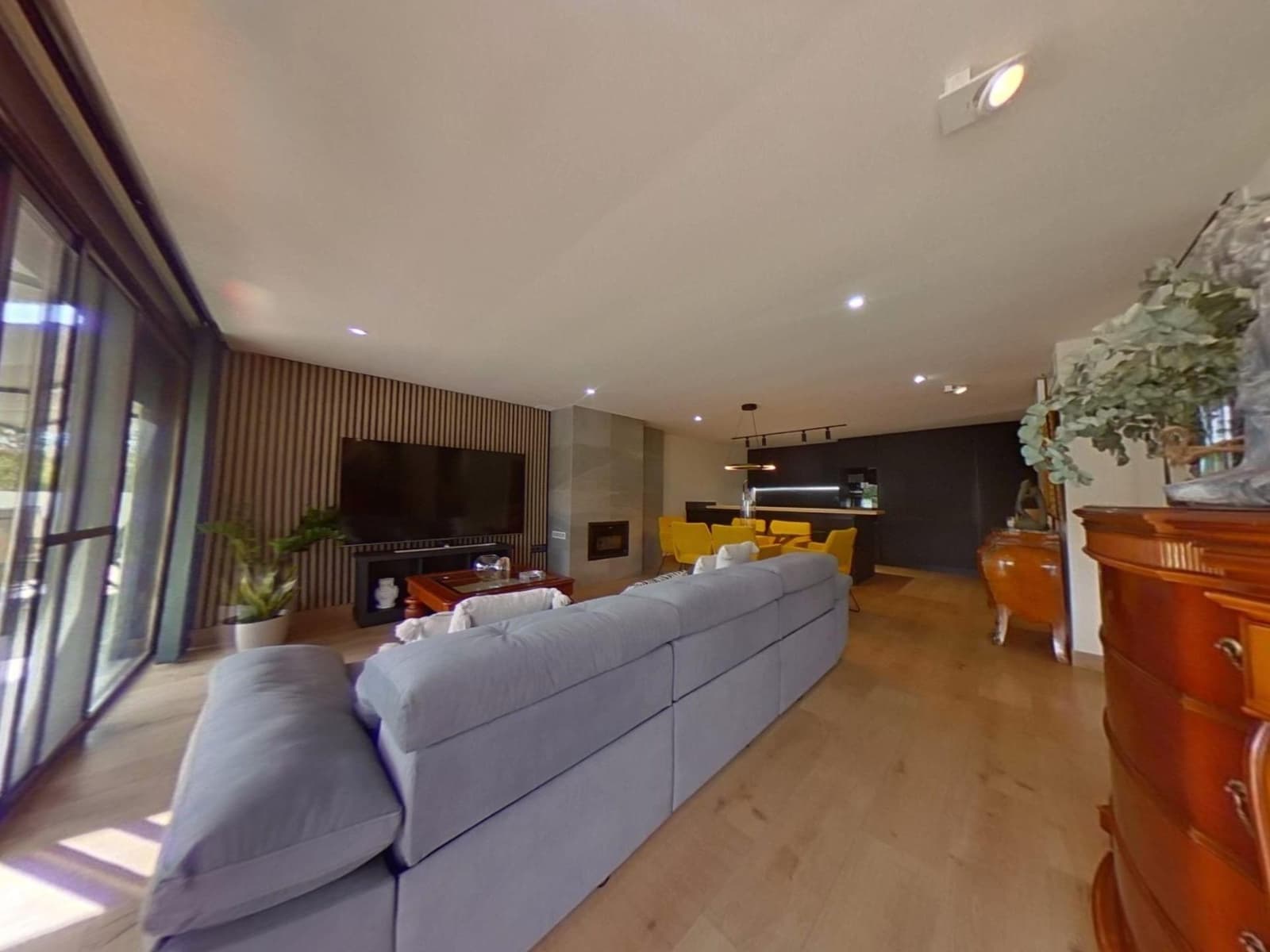 11 soveværelse Villa til salg i Cordoba by med swimmingpool garage - € 870.000 (Ref: 9362423)