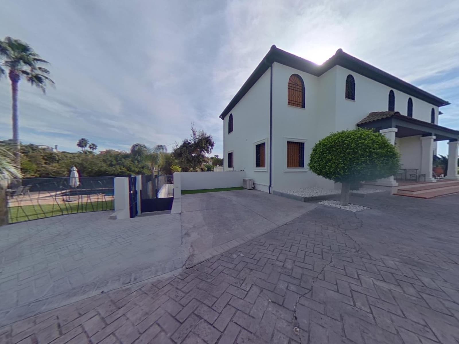 11 soveværelse Villa til salg i Cordoba by med swimmingpool garage - € 870.000 (Ref: 9362423)