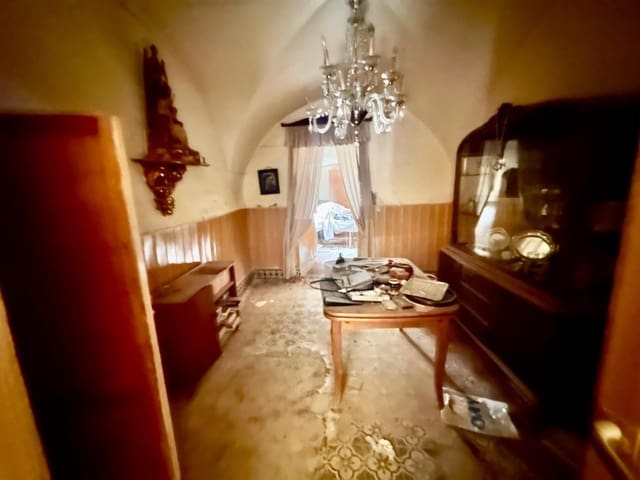 9 bedroom Townhouse for sale in Fuente Obejuna - € 50,000 (Ref: 9367644)