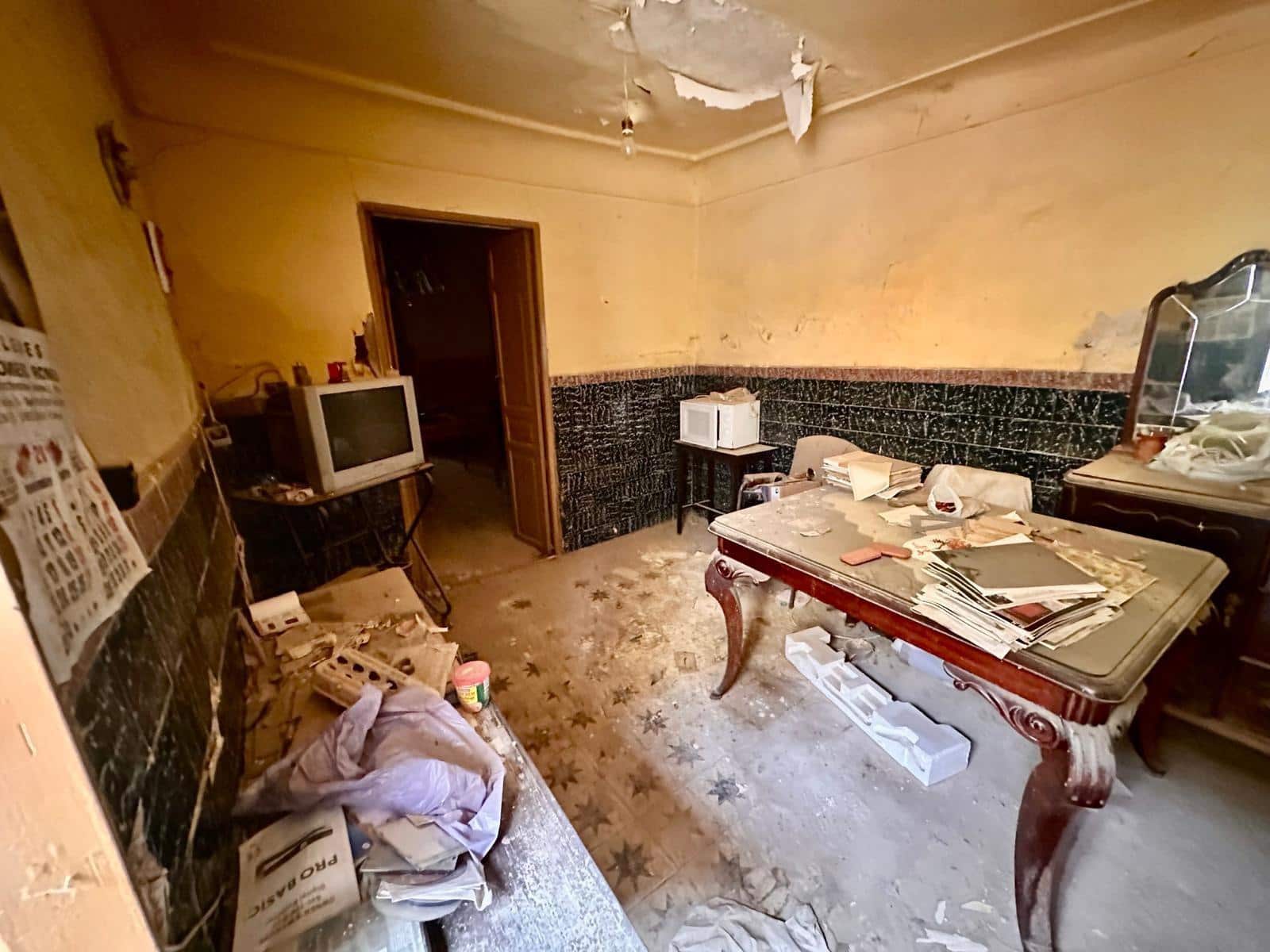 9 slaapkamer Huis te koop in Fuente Obejuna - € 50.000 (Ref: 9367644)