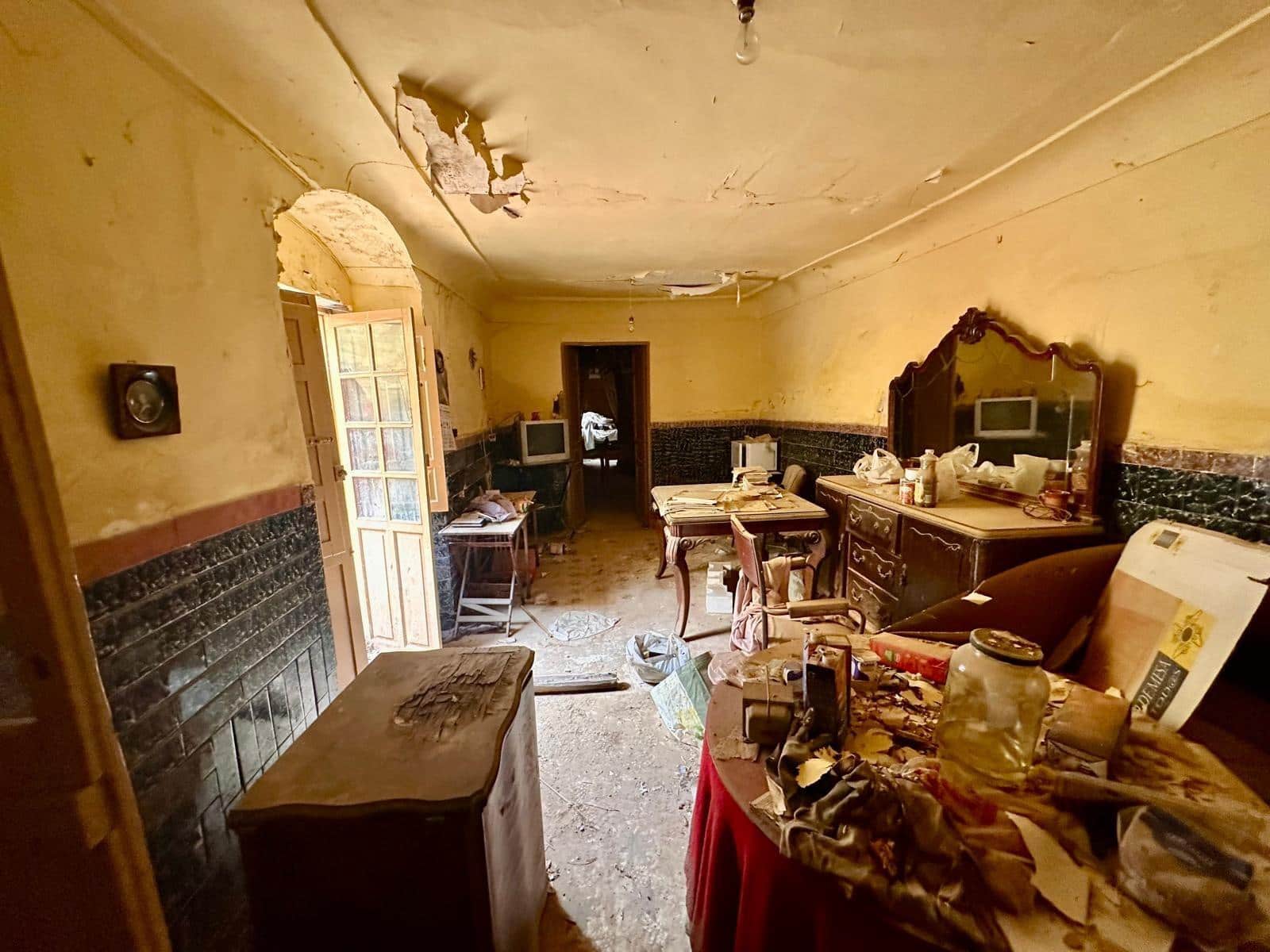 9 slaapkamer Huis te koop in Fuente Obejuna - € 50.000 (Ref: 9367644)