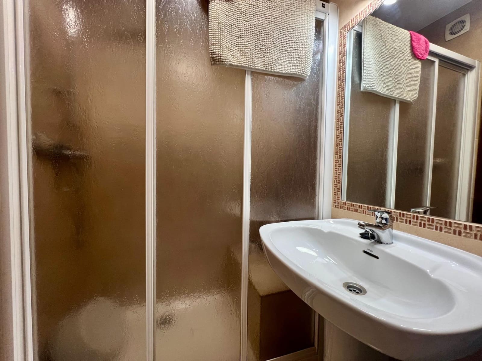 4 soveværelse Lejlighed til salg i Cordoba by - € 120.000 (Ref: 9374222)