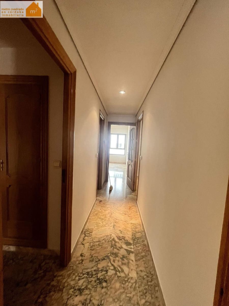 3 camera da letto Appartamento in vendita in Cordova citta - 255.000 € (Rif: 9383036)