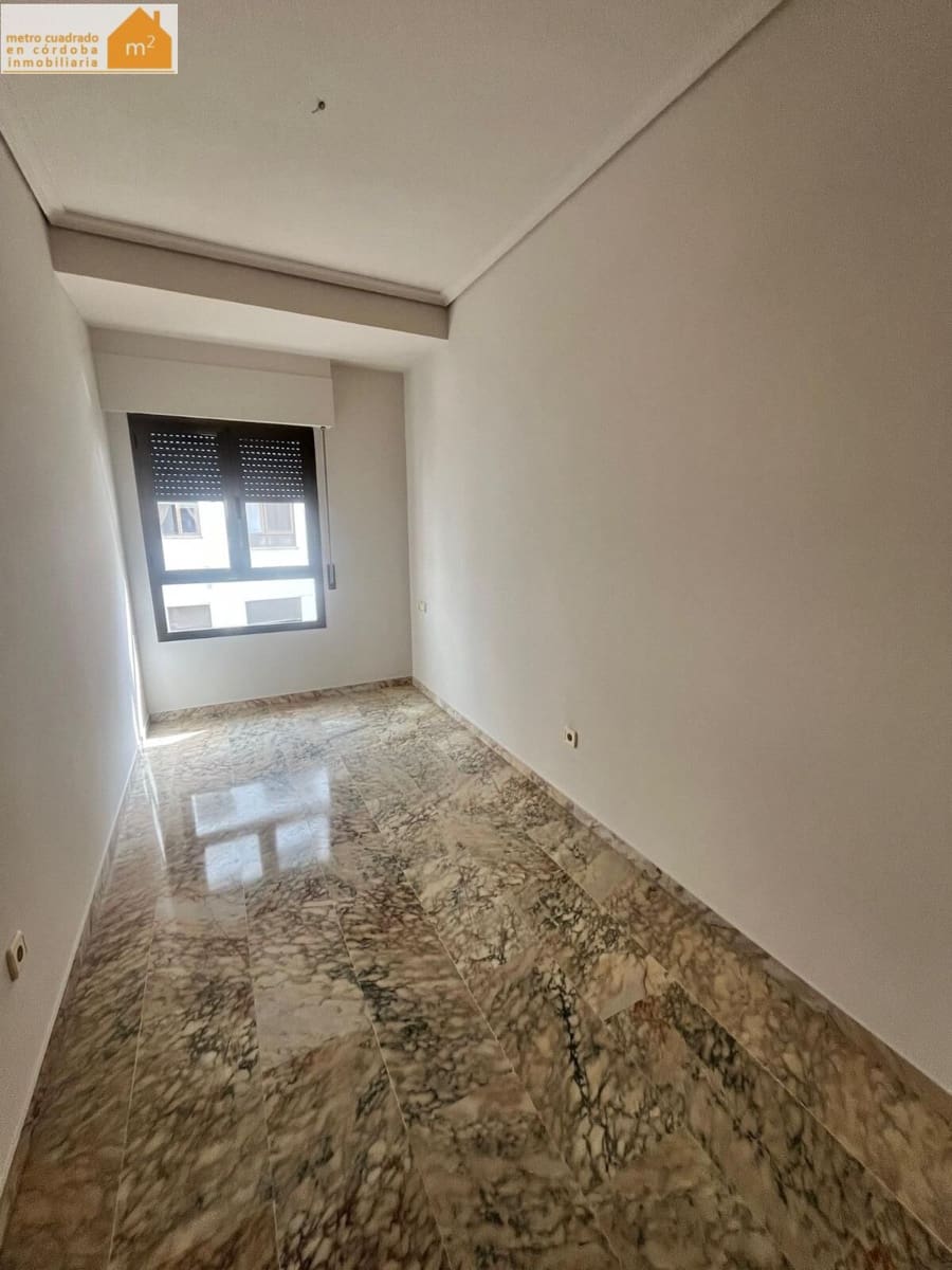 3 camera da letto Appartamento in vendita in Cordova citta - 255.000 € (Rif: 9383036)