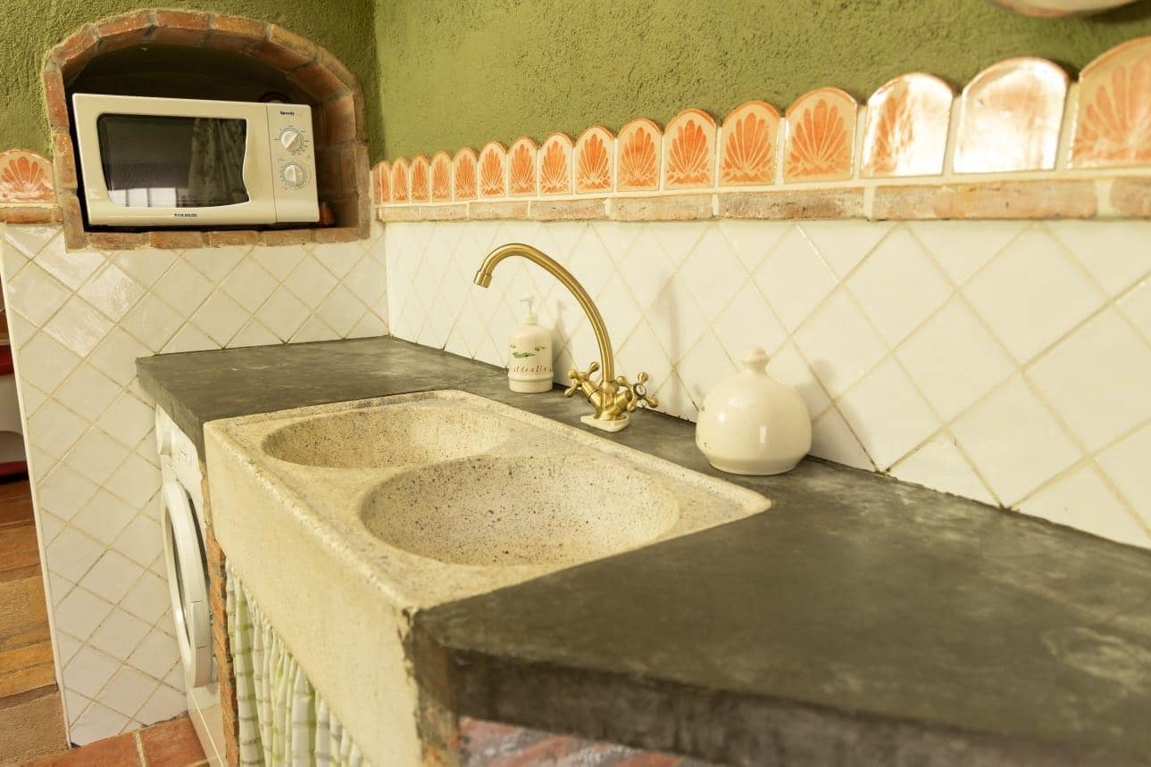 5 slaapkamer Finca/Landhuis te koop in Cordoba stad met zwembad - € 145.000 (Ref: 9383037)