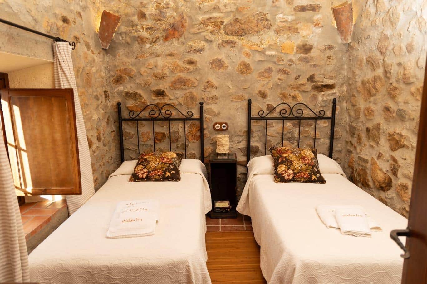 5 slaapkamer Finca/Landhuis te koop in Cordoba stad met zwembad - € 145.000 (Ref: 9383037)