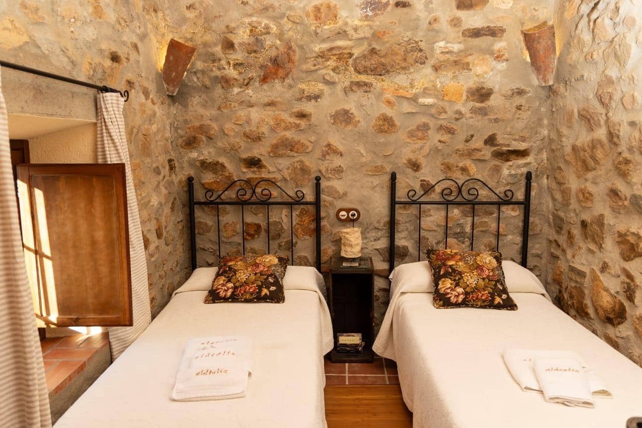 5 slaapkamer Finca/Landhuis te koop in Cordoba stad met zwembad - € 145.000 (Ref: 9383037)