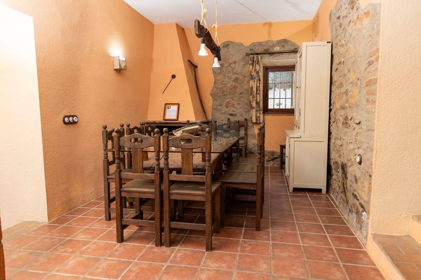 5 slaapkamer Finca/Landhuis te koop in Cordoba stad met zwembad - € 145.000 (Ref: 9383037)