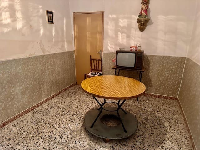 3 bedroom Townhouse for sale in Fuente Obejuna - € 35,000 (Ref: 9383038)