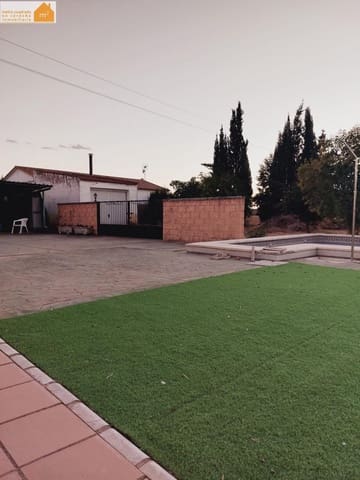4 slaapkamer Finca/Landhuis te koop in El Higueron, Córdoba stad met garage - € 210.000 (Ref: 9385695)