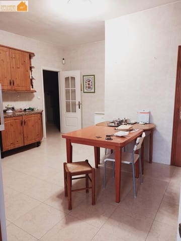 4 slaapkamer Finca/Landhuis te koop in El Higueron, Córdoba stad met garage - € 210.000 (Ref: 9385695)