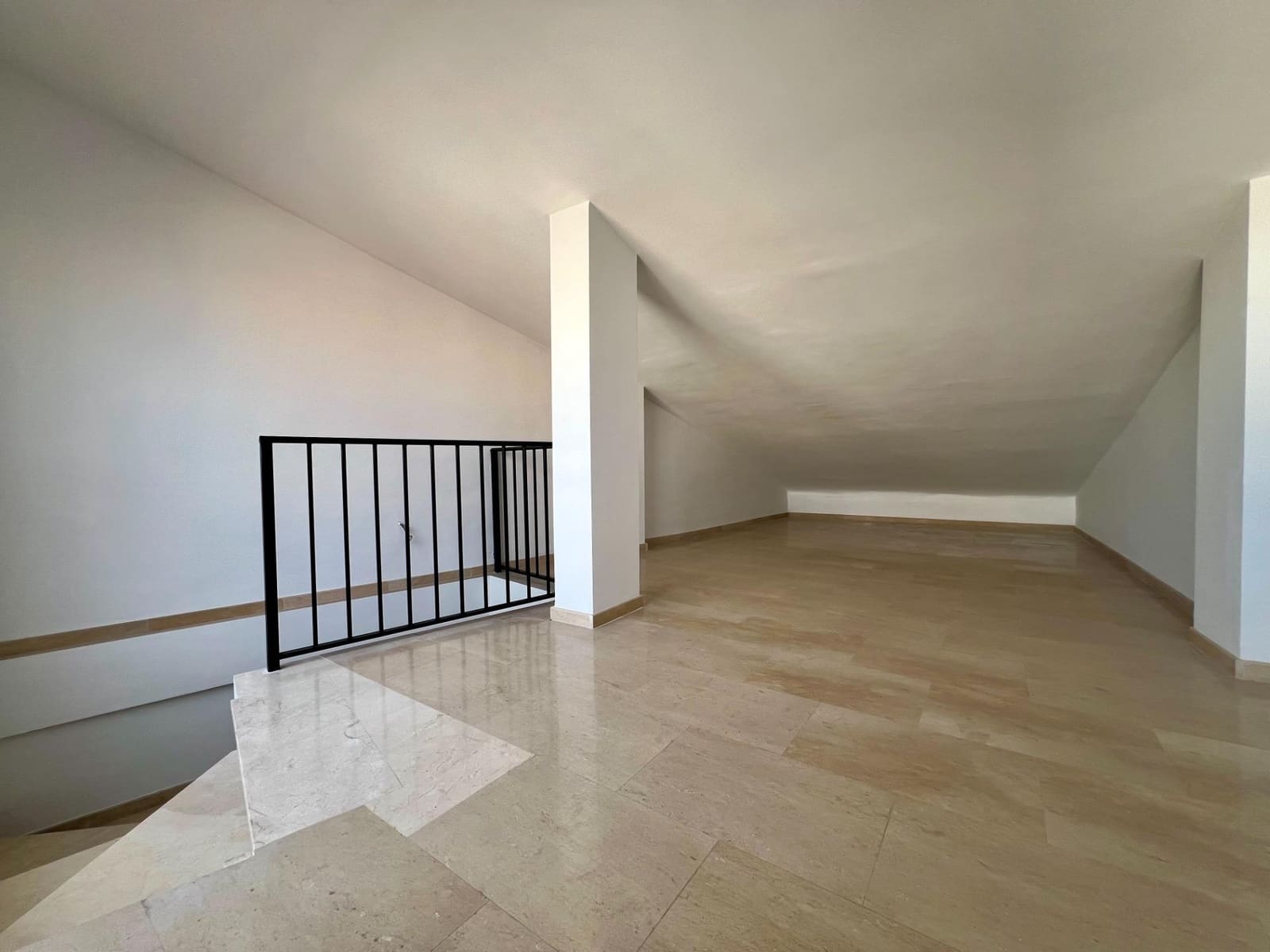 2 soverom Leilighet til salgs i Villafranca de Cordoba med svømmebasseng - € 88 000 (Ref: 9385699)