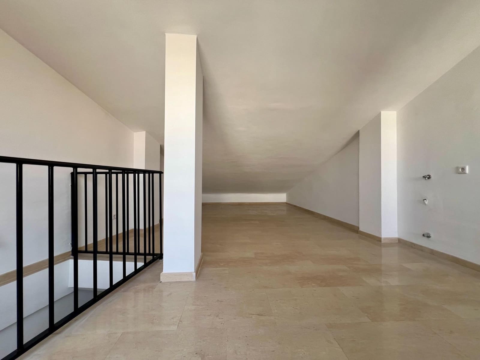 2 soverom Leilighet til salgs i Villafranca de Cordoba med svømmebasseng - € 88 000 (Ref: 9385699)