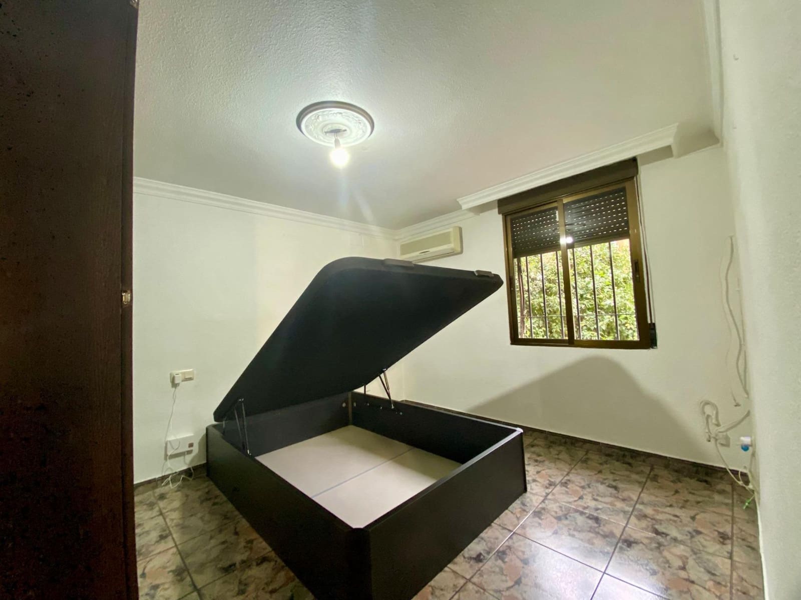 3 camera da letto Appartamento in vendita in Cordova citta - 73.500 € (Rif: 9388004)