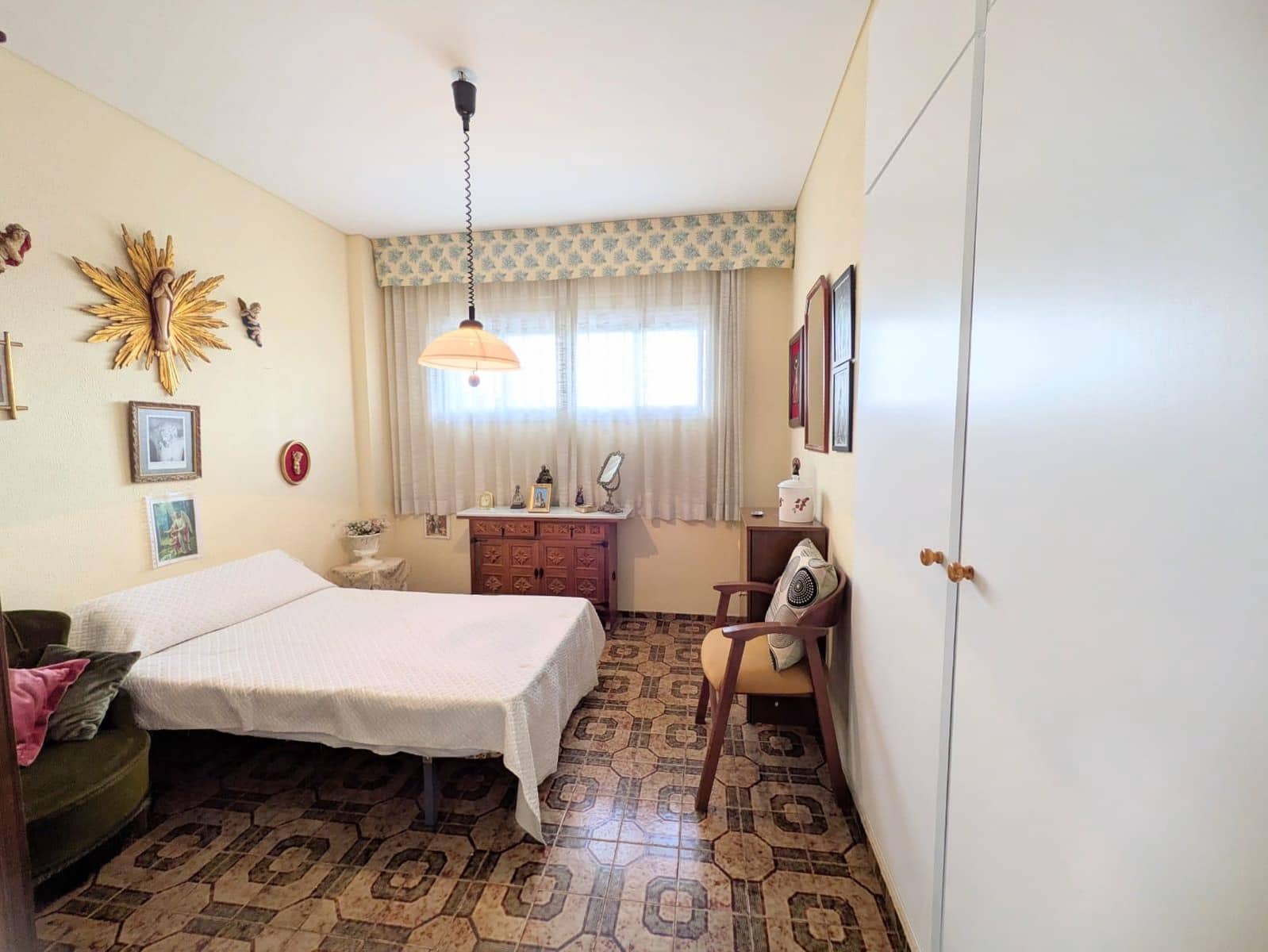 4 sypialnia Mieszkanie na sprzedaż w Miasto Kordoba - 161 000 € (Ref: 9396096)