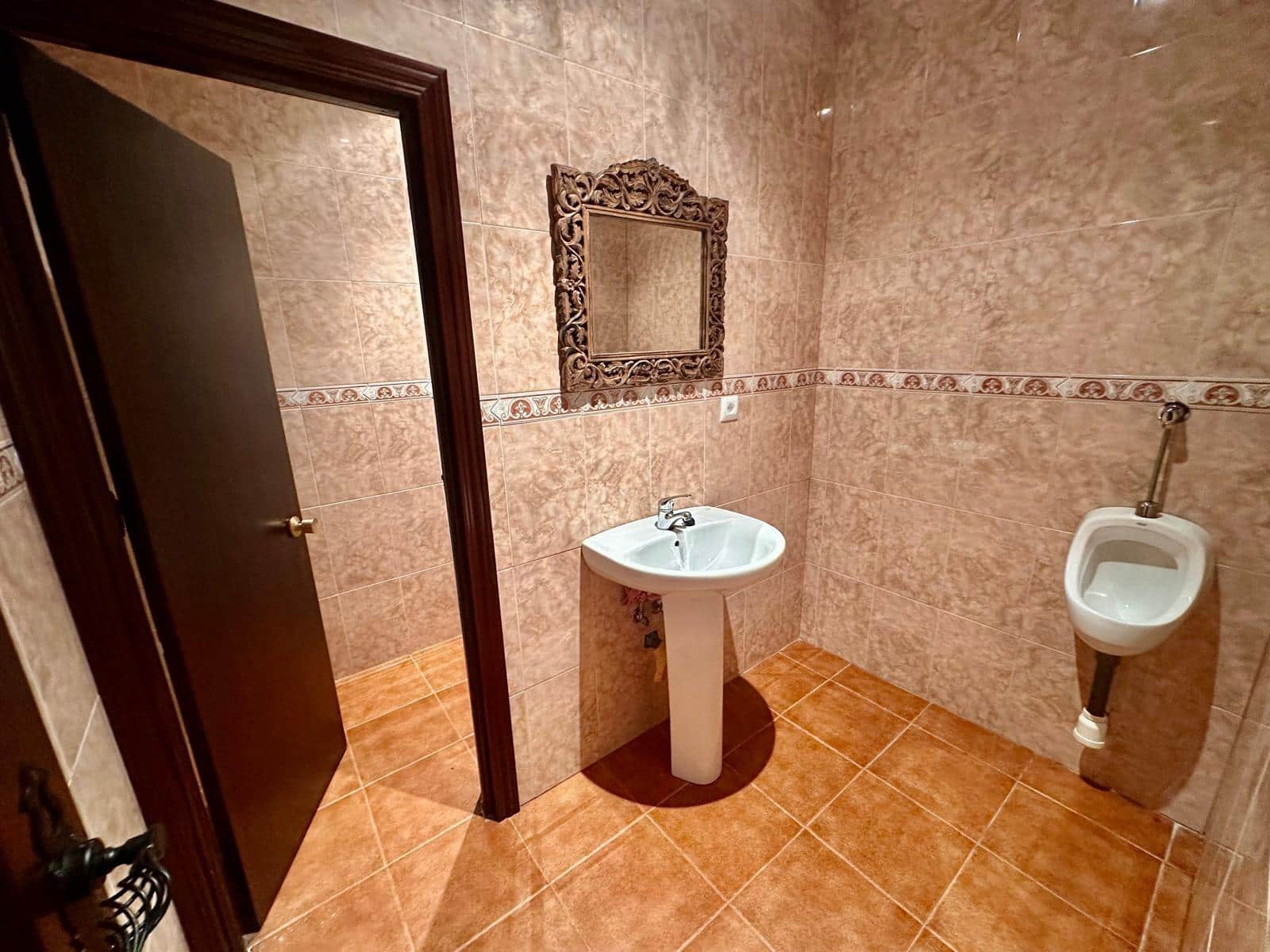 Virksomhed til salg i Fuente Obejuna - € 120.000 (Ref: 9398581)