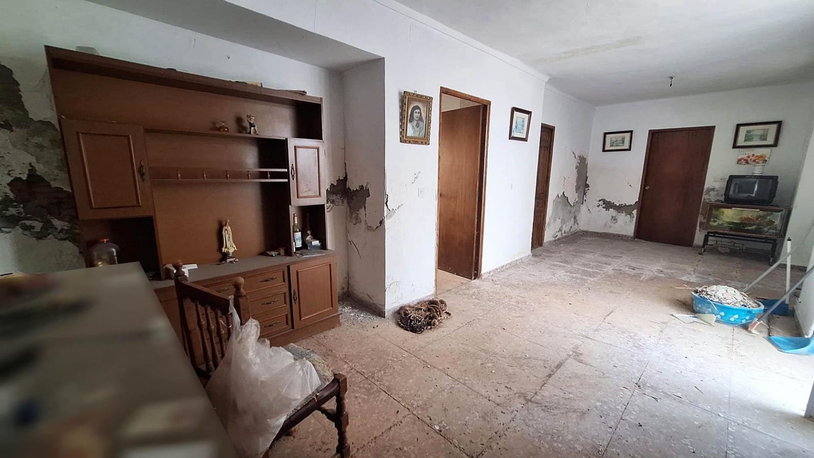 Casa de 4 habitaciones en Fernán Núñez en venta - 79.000 € (Ref: 9398582)