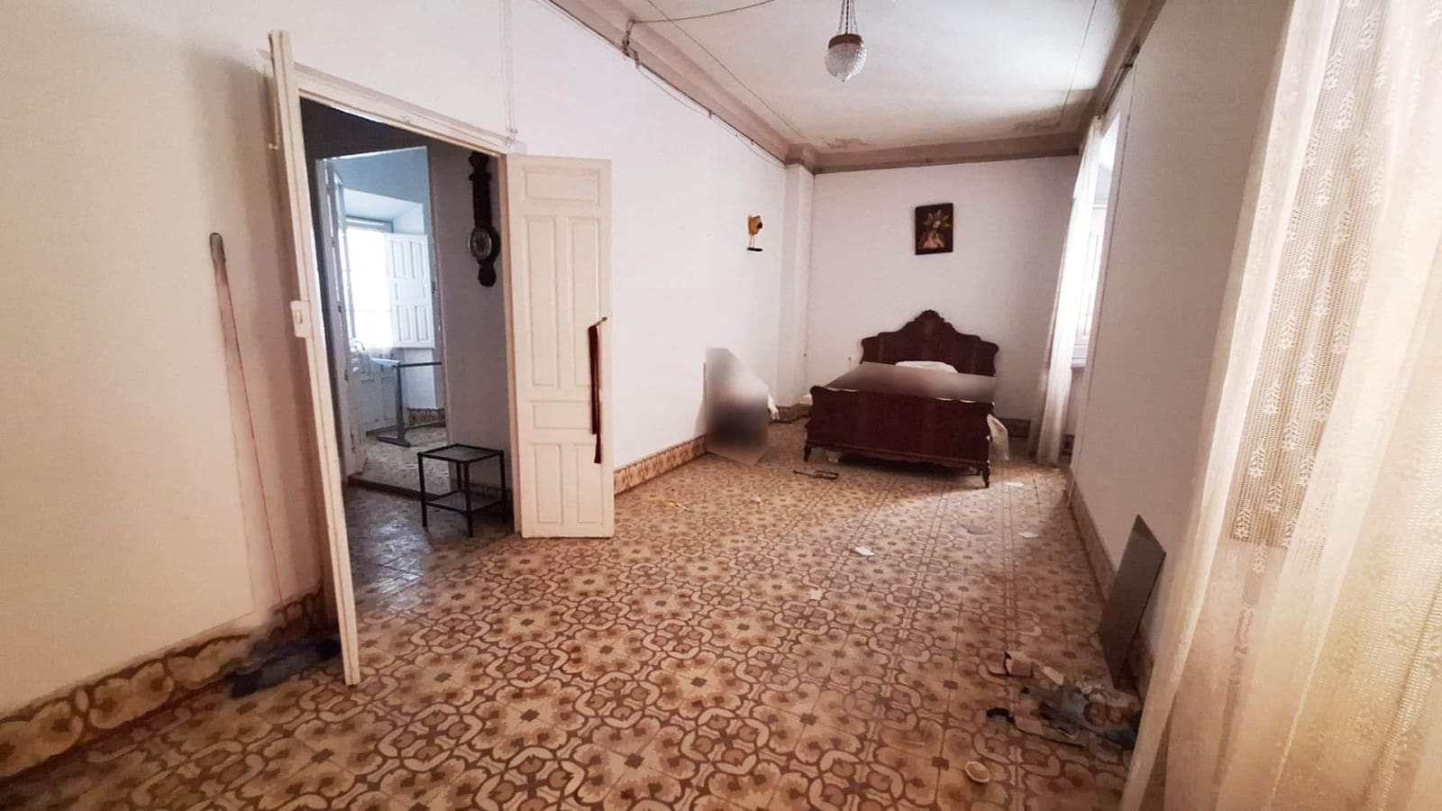 Casa de 4 habitaciones en Fernán Núñez en venta - 79.000 € (Ref: 9398582)