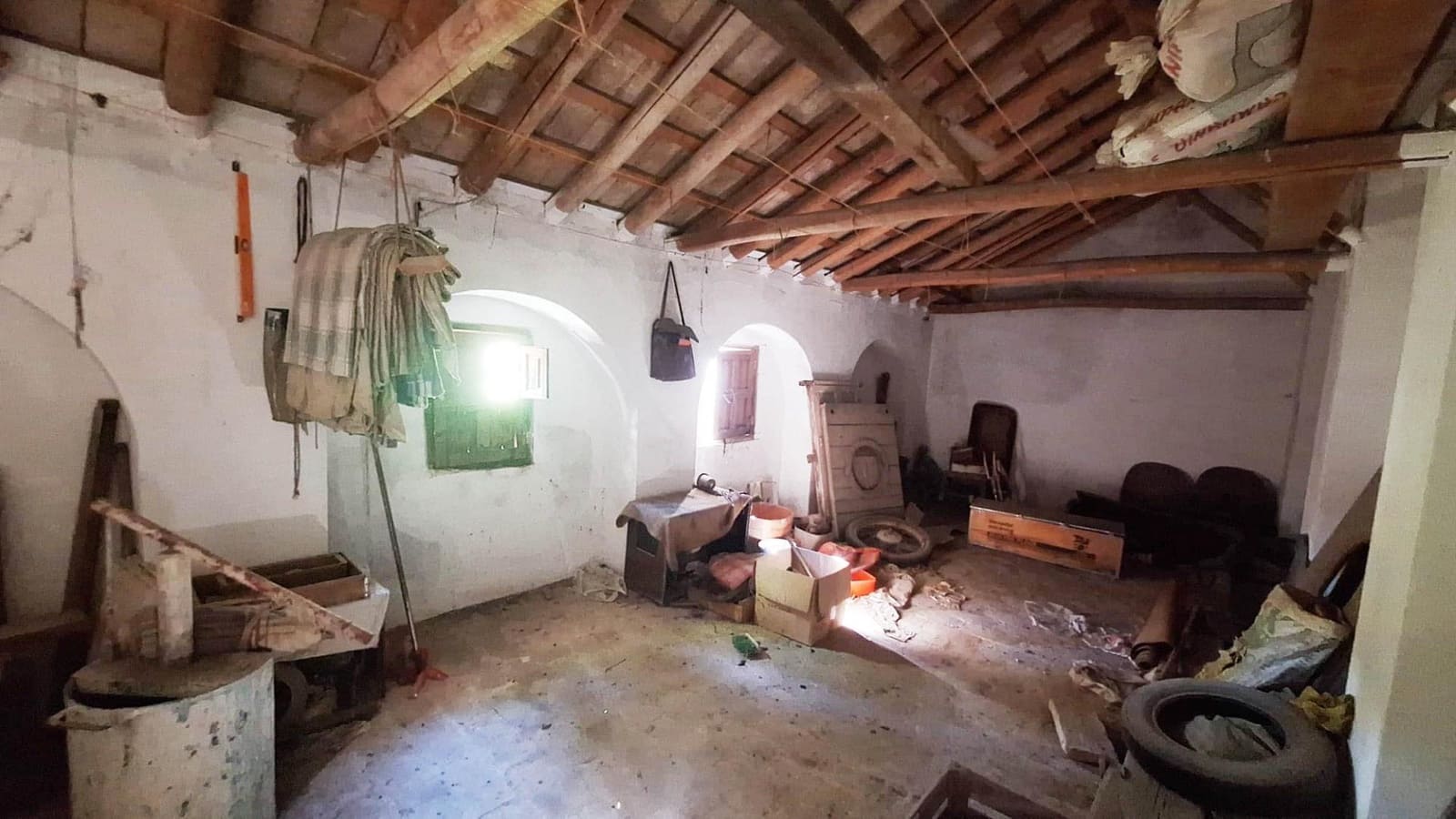 Casa de 4 habitaciones en Fernán Núñez en venta - 79.000 € (Ref: 9398582)