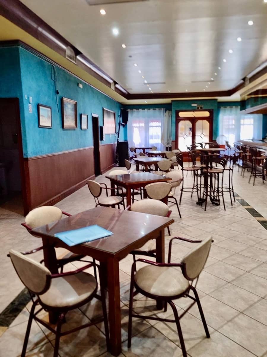 Business for rent in Fuente Obejuna - € 900 (Ref: 9403486)