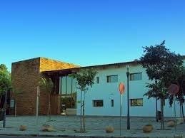 4 bedroom Villa for sale in Cordoba city with pool garage - € 349,900 (Ref: 9407992)