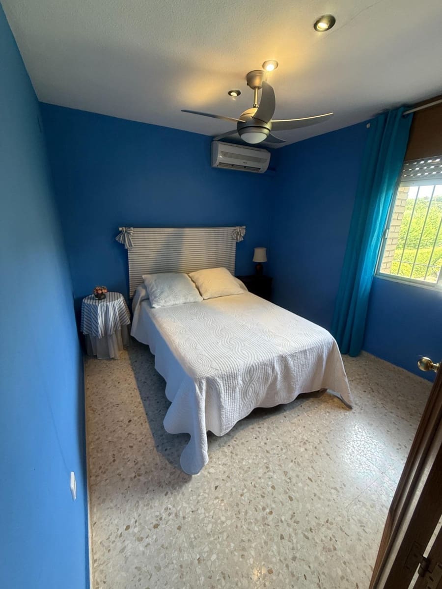 4 bedroom Villa for sale in Cordoba city with pool garage - € 349,900 (Ref: 9407992)