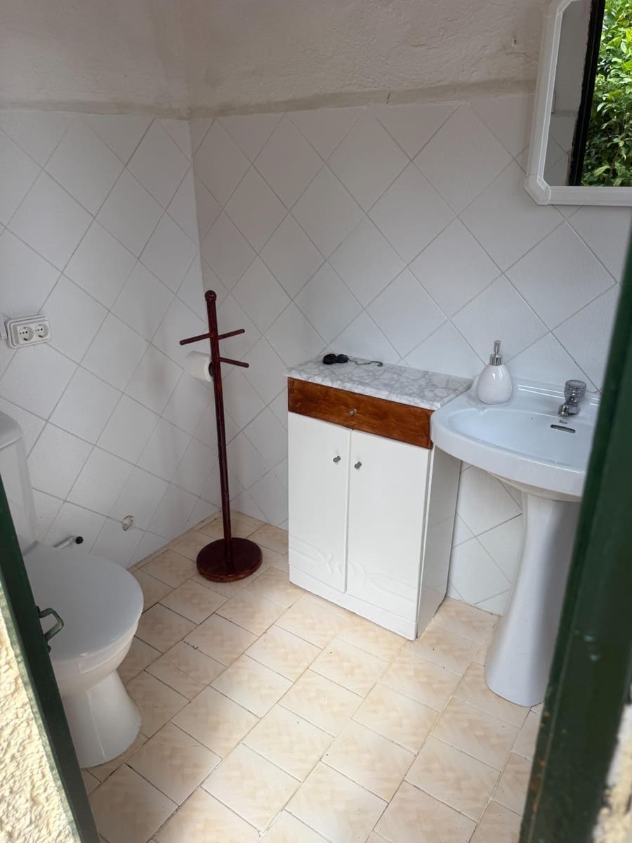 4 bedroom Villa for sale in Cordoba city with pool garage - € 349,900 (Ref: 9407992)