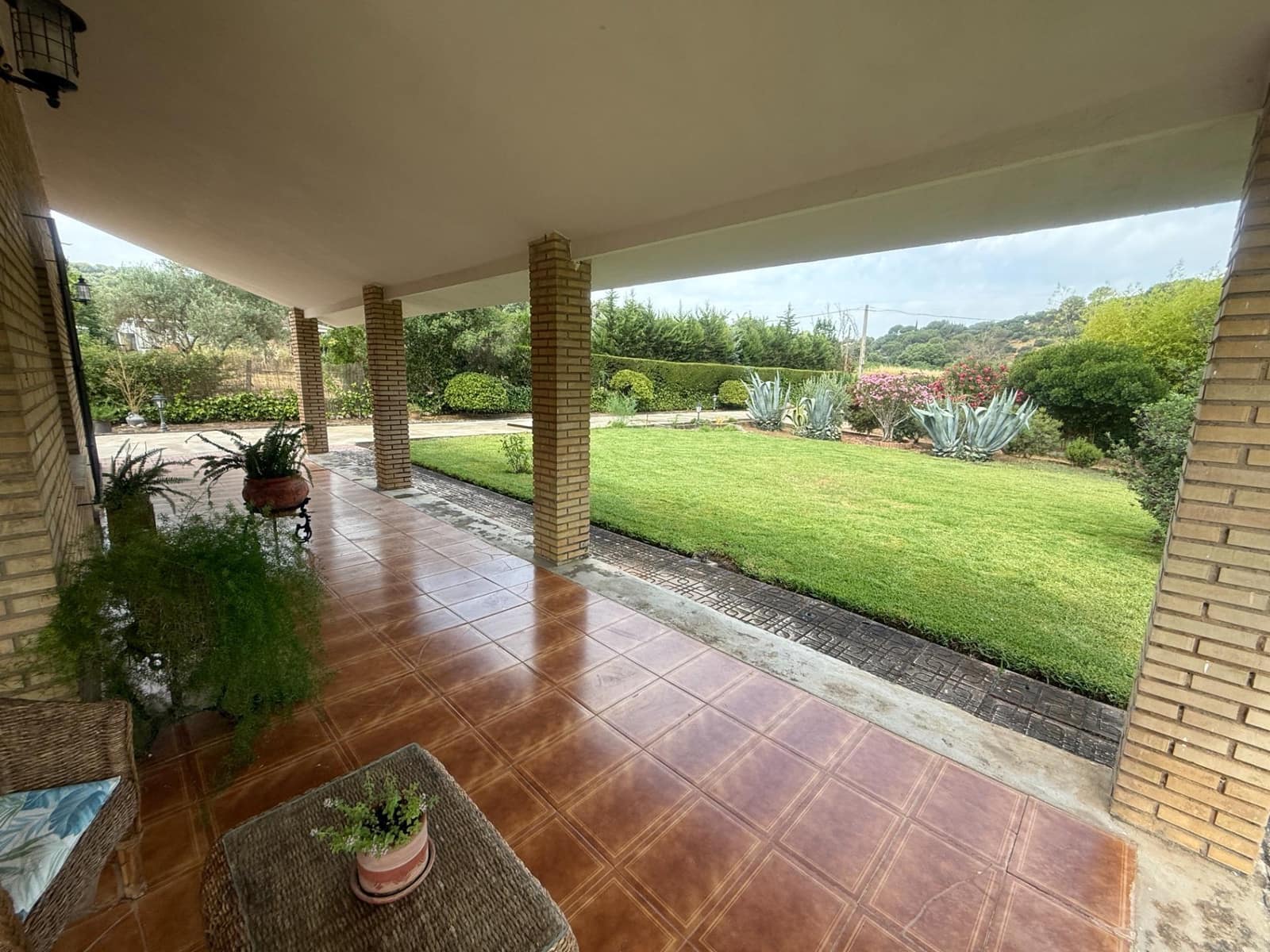 4 bedroom Villa for sale in Cordoba city with pool garage - € 349,900 (Ref: 9407992)