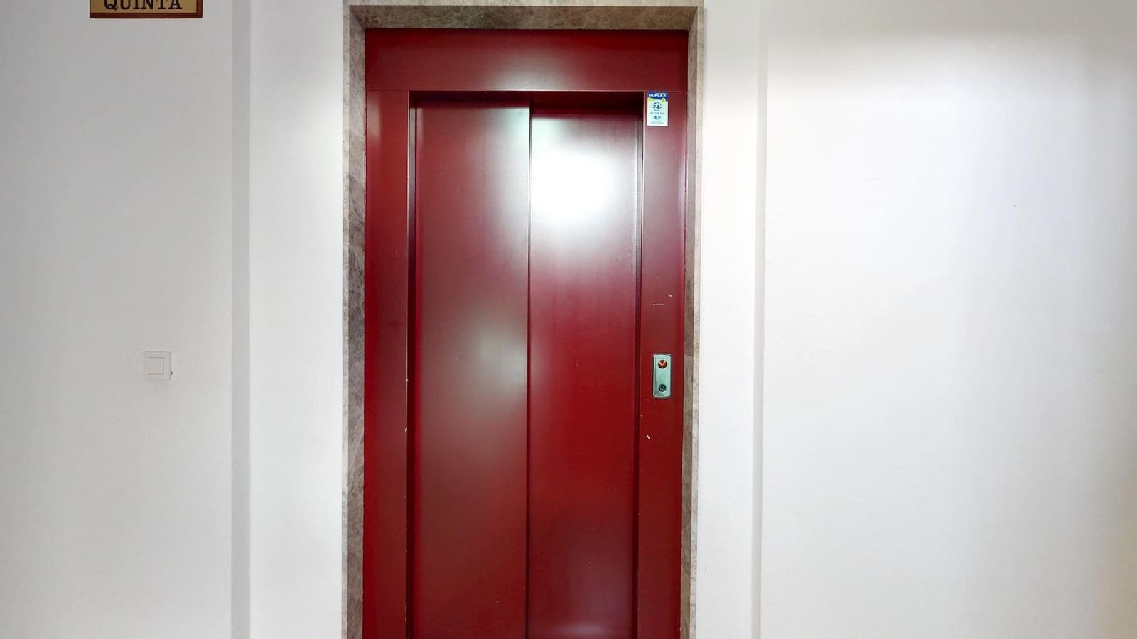 3 camera da letto Appartamento in vendita in Cordova citta con piscina garage - 259.500 € (Rif: 9409266)