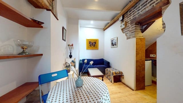 4 quarto Casa em Banda para venda em Córdova cidade - 247 000 € (Ref: 9409269)