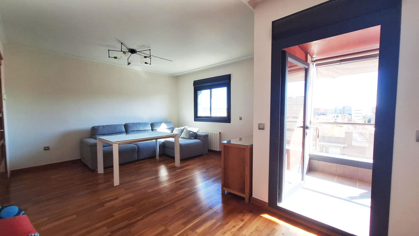 3 bedroom Flat for sale in Cordoba city with garage - € 410,000 (Ref: 9411058)