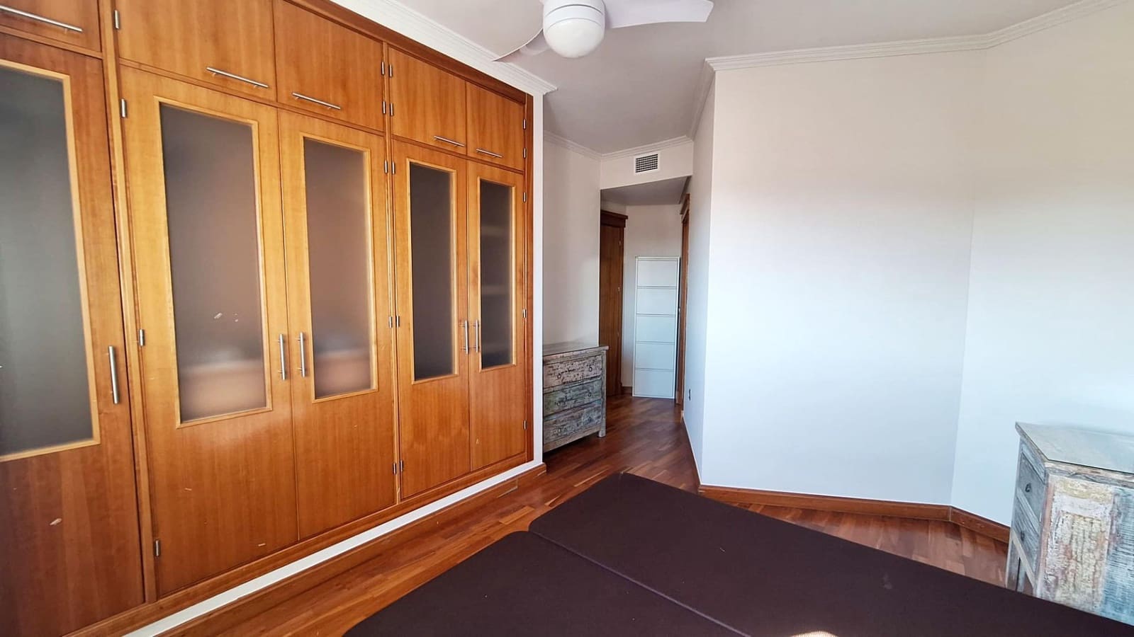 3 bedroom Flat for sale in Cordoba city with garage - € 410,000 (Ref: 9411058)