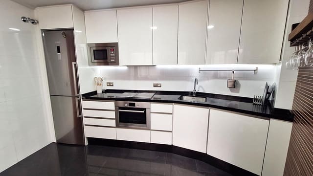 3 camera da letto Appartamento in vendita in Cordova città con garage - 410.000 € (Rif: 9411058)