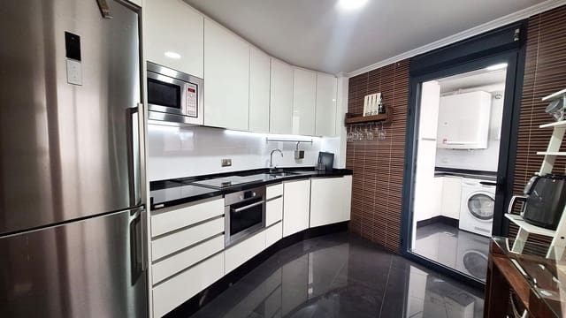 3 camera da letto Appartamento in vendita in Cordova città con garage - 410.000 € (Rif: 9411058)