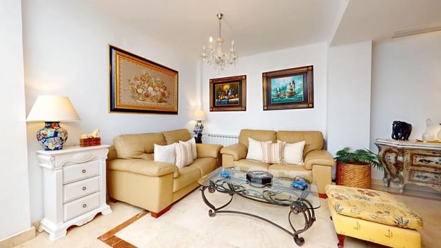 4 makuuhuone Rivitalo myytävänä paikassa San Rafael de la Albaida, Córdoba kaupunki mukana 
autotalli - 369 000 € (Ref: 9411059)