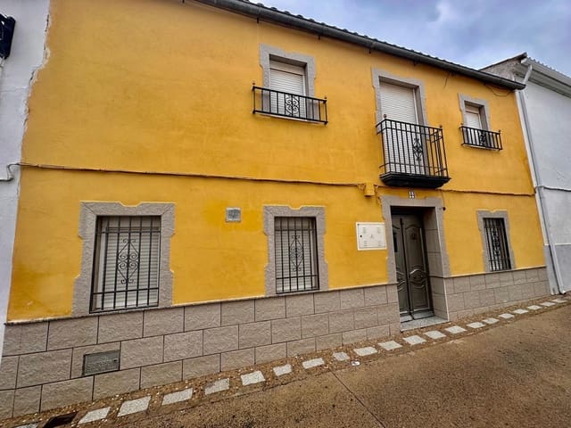 3 bedroom Townhouse for sale in Fuente Obejuna - € 83,000 (Ref: 9411061)