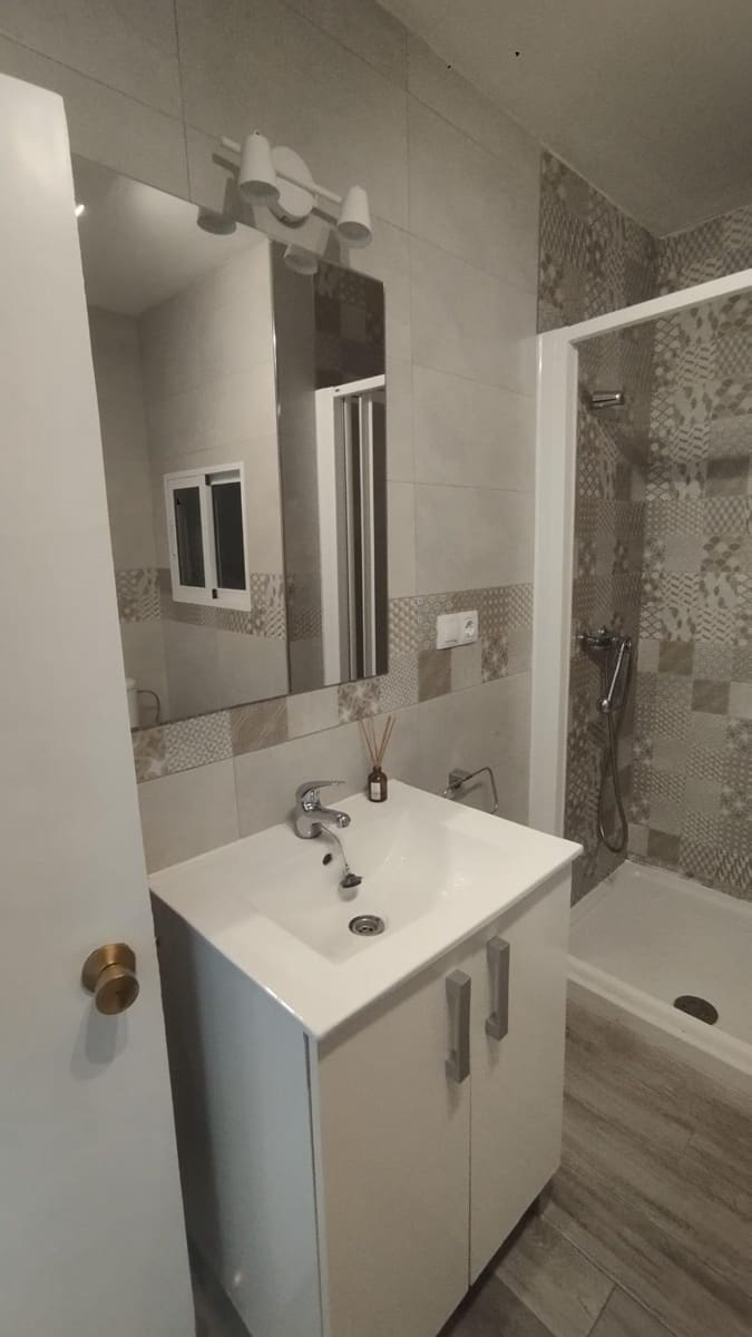 3 sovrum Lägenhet att hyra i Cordoba stad - 625 € (Ref: 9414201)